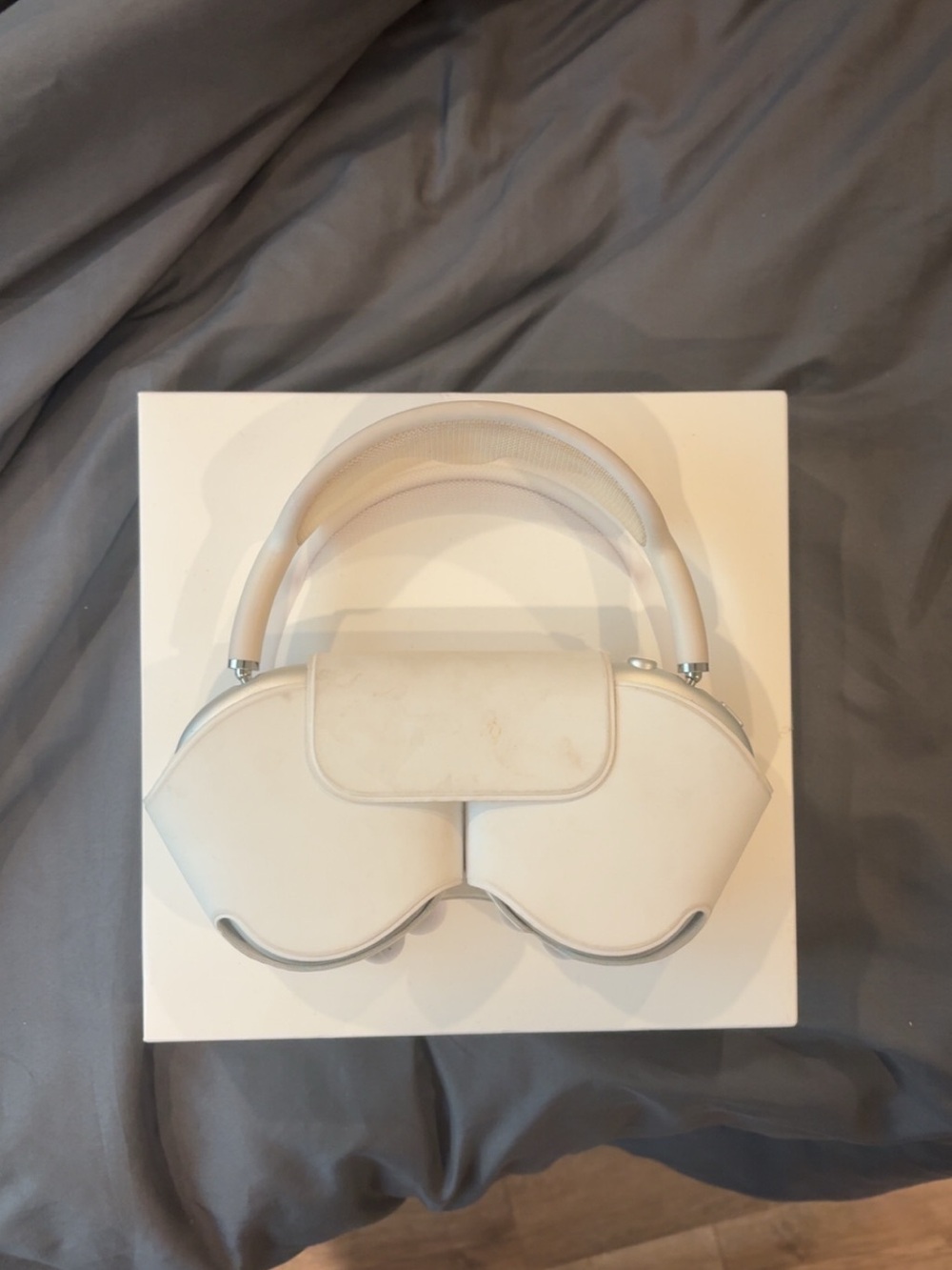 AirPods max